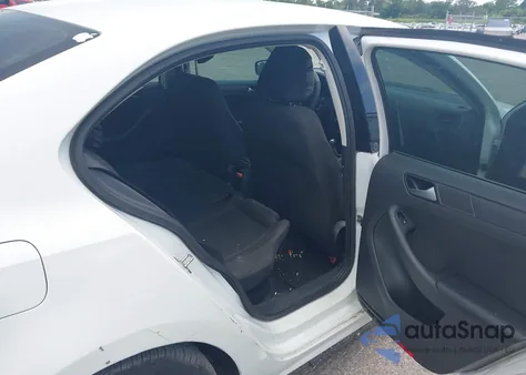 2015 Volkswagen Jetta 2.0L S z USA, uszkodzony, nr VIN 3VW2K7AJ3FM410135